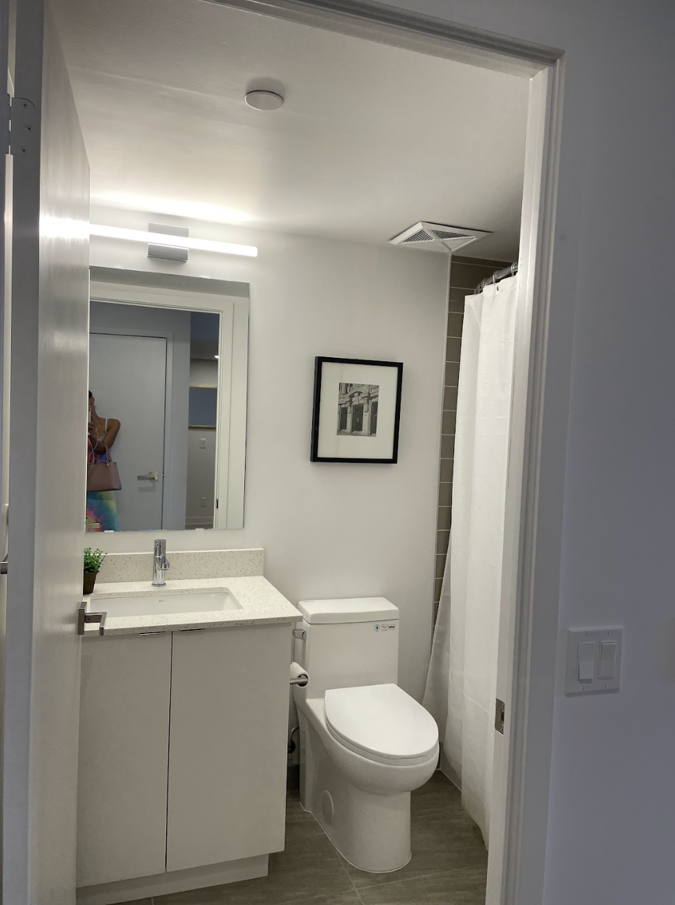 Tretti Main Washroom