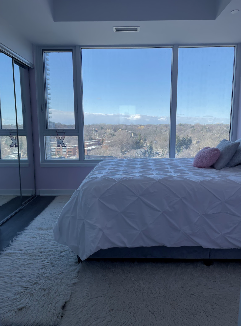 Bedroom with nature view